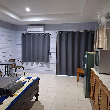 Phonsomboon Guesthouse 涛岛 外观 照片