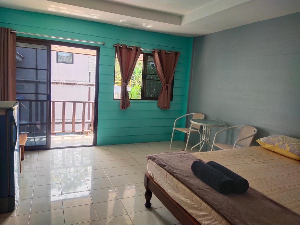 Phonsomboon Guesthouse 涛岛 外观 照片