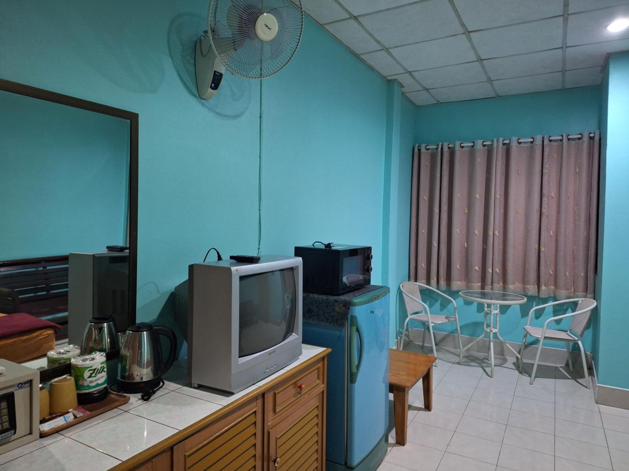 Phonsomboon Guesthouse 涛岛 外观 照片